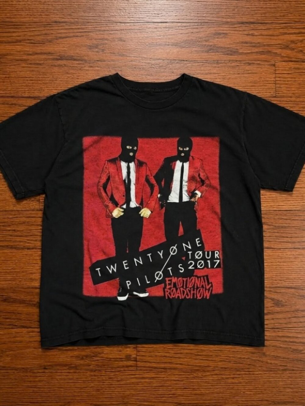 Twenty One Pilots T Shirt, Small Gildan Tour Band Music